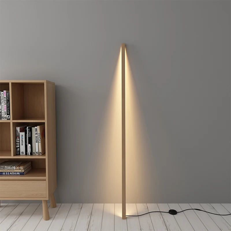 Nordisk Minimalistisk Trægulvlampe